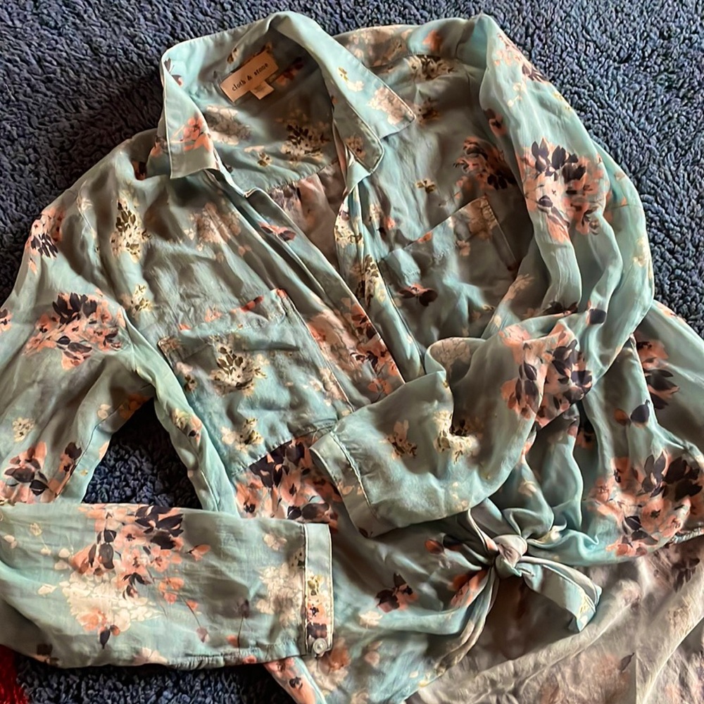 Women’s Blouse
